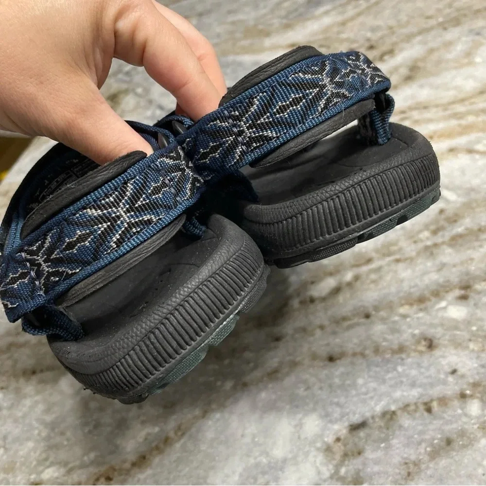 TEVA HURRICANE HIKING SPORT ADJUSTABLE STRAP BLUE/BLACK SANDAL size 4
